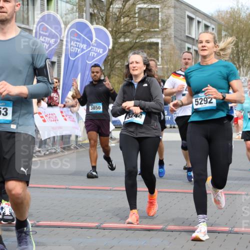 12.04.2026 - 45. Internationalen Wilhelmsburger Insellauf Strokosch-Dieckow http://msf.ph/oto/9463811 12.04.2026 13:16:17 Ziel 3250, 5008, 2853, 3280, 3244, 5292, 4861, 2032, 4731, 2884, 3850, 4053, 5686 meine-sportfotos.de