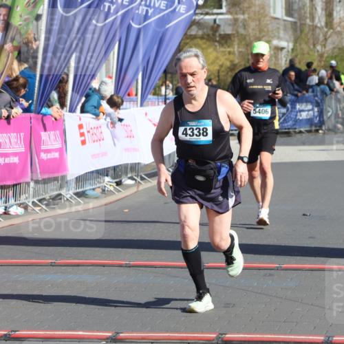 12.04.2026 - 45. Internationalen Wilhelmsburger Insellauf Strokosch-Dieckow http://msf.ph/oto/9463823 12.04.2026 10:54:12 Ziel 4338, 5406 meine-sportfotos.de