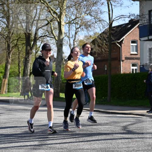 12.04.2026 - 45. Internationalen Wilhelmsburger Insellauf J. Mangold http://msf.ph/oto/9463860 12.04.2026 10:54:17 Ziel 3724, 2399, 3580, 3596, 4131, 2569, 4389, 4390, 2701, 4687, 3818, 4711, 2088, 5660, 5317 meine-sportfotos.de