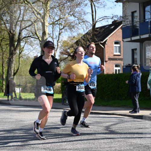 12.04.2026 - 45. Internationalen Wilhelmsburger Insellauf J. Mangold http://msf.ph/oto/9463864 12.04.2026 10:54:17 Ziel 3724, 2399, 3580, 3596, 4131, 2569, 4389, 4390, 2701, 4687, 3818, 4711, 2088, 5660, 5317 meine-sportfotos.de