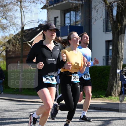 12.04.2026 - 45. Internationalen Wilhelmsburger Insellauf J. Mangold http://msf.ph/oto/9463877 12.04.2026 10:54:18 Ziel 3724, 2399, 3580, 3596, 4131, 2569, 4389, 4390, 2701, 4687, 3818, 3818, 4711, 2088, 5660, 5317 meine-sportfotos.de