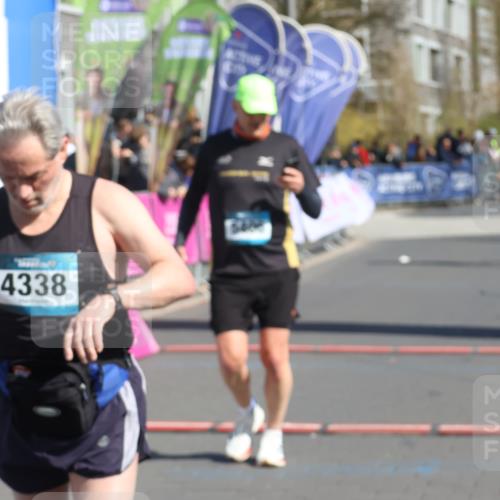 12.04.2026 - 45. Internationalen Wilhelmsburger Insellauf Strokosch-Dieckow http://msf.ph/oto/9463886 12.04.2026 10:54:16 Ziel 4338, 5406 meine-sportfotos.de