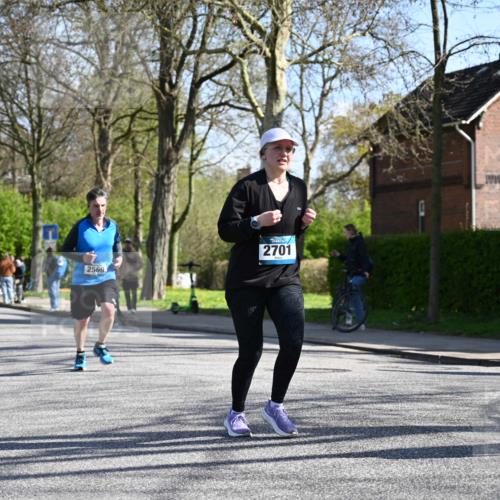12.04.2026 - 45. Internationalen Wilhelmsburger Insellauf J. Mangold http://msf.ph/oto/9463890 12.04.2026 10:54:25 Ziel 3580, 3596, 4131, 2569, 4389, 4390, 2701, 4687, 3818, 4711, 2088, 5660, 5317, 2821, 2855, 4585, 2324 meine-sportfotos.de