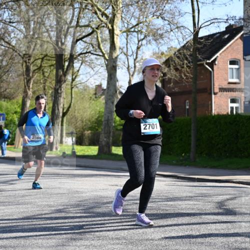 12.04.2026 - 45. Internationalen Wilhelmsburger Insellauf J. Mangold http://msf.ph/oto/9463894 12.04.2026 10:54:25 Ziel 3580, 3596, 4131, 2569, 4389, 4390, 2701, 4687, 3818, 4711, 2088, 5660, 5317, 2821, 2855, 4585, 2324 meine-sportfotos.de