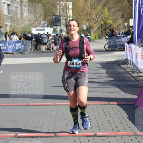 12.04.2026 - 45. Internationalen Wilhelmsburger Insellauf Strokosch-Dieckow http://msf.ph/oto/9463898 12.04.2026 11:13:09 Ziel 3003, 2753, 2272, 3718, 3405 meine-sportfotos.de