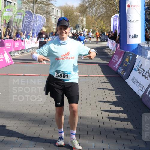 12.04.2026 - 45. Internationalen Wilhelmsburger Insellauf Strokosch-Dieckow http://msf.ph/oto/9463905 12.04.2026 10:54:20 Ziel 2368, 5347, 3399 meine-sportfotos.de