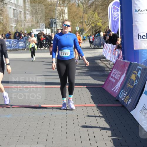 12.04.2026 - 45. Internationalen Wilhelmsburger Insellauf Strokosch-Dieckow http://msf.ph/oto/9463931 12.04.2026 10:54:24 Ziel 2368, 5347, 3399, 2606 meine-sportfotos.de