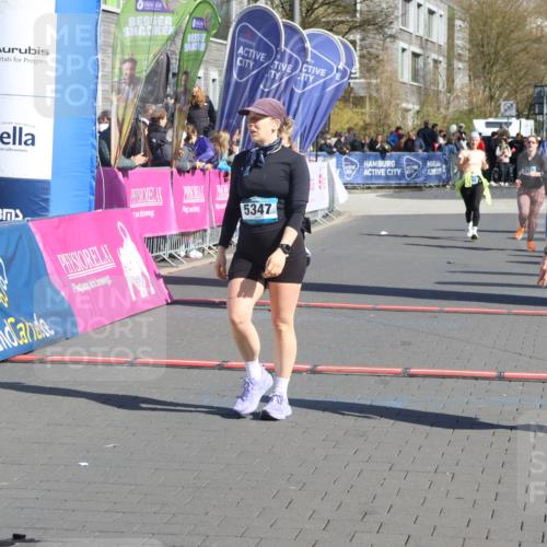 12.04.2026 - 45. Internationalen Wilhelmsburger Insellauf Strokosch-Dieckow http://msf.ph/oto/9463943 12.04.2026 10:54:25 Ziel 2368, 5347, 3399, 2606 meine-sportfotos.de