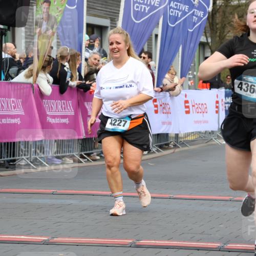 12.04.2026 - 45. Internationalen Wilhelmsburger Insellauf Strokosch-Dieckow http://msf.ph/oto/9463985 12.04.2026 13:15:52 Ziel 4366, 4227, 3232, 2774, 5725 meine-sportfotos.de