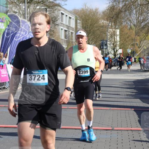 12.04.2026 - 45. Internationalen Wilhelmsburger Insellauf Strokosch-Dieckow http://msf.ph/oto/9464013 12.04.2026 10:54:40 Ziel 3724, 2399, 3580, 3596, 4131 meine-sportfotos.de