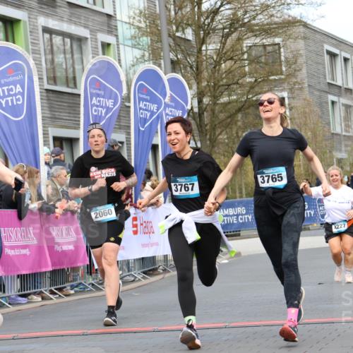 12.04.2026 - 45. Internationalen Wilhelmsburger Insellauf Strokosch-Dieckow http://msf.ph/oto/9464031 12.04.2026 13:15:47 Ziel 3881, 3882, 3767, 3765, 4366 meine-sportfotos.de