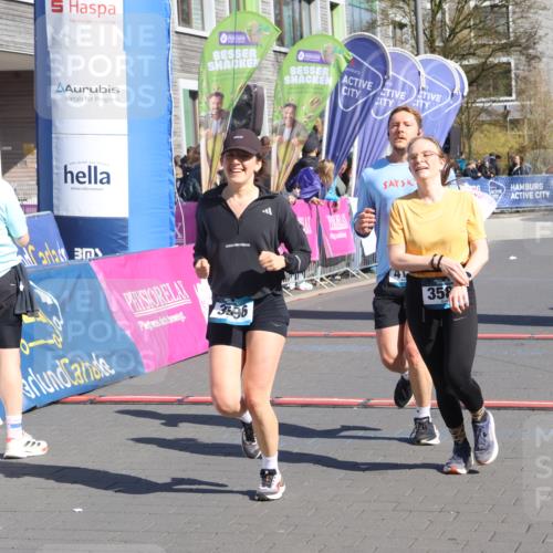 12.04.2026 - 45. Internationalen Wilhelmsburger Insellauf Strokosch-Dieckow http://msf.ph/oto/9464049 12.04.2026 10:54:44 Ziel 3580, 3596, 4131 meine-sportfotos.de