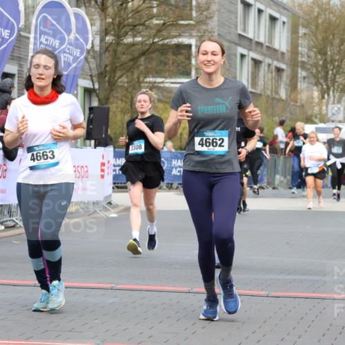 12.04.2026 - 45. Internationalen Wilhelmsburger Insellauf Strokosch-Dieckow http://msf.ph/oto/9464067 12.04.2026 13:15:40 Ziel 5755, 5029, 4662, 4663, 4559, 3308 meine-sportfotos.de