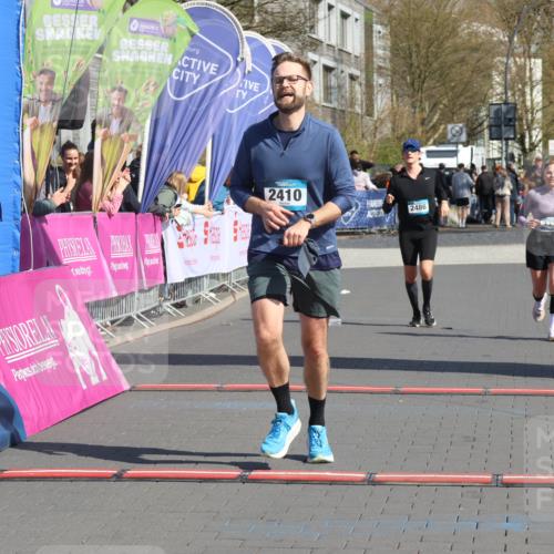 12.04.2026 - 45. Internationalen Wilhelmsburger Insellauf Strokosch-Dieckow http://msf.ph/oto/9464068 12.04.2026 11:14:19 Ziel 2726, 2410, 3330 meine-sportfotos.de