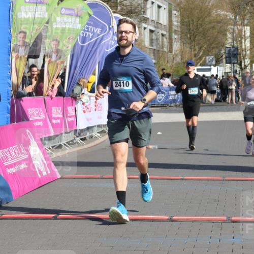 12.04.2026 - 45. Internationalen Wilhelmsburger Insellauf Strokosch-Dieckow http://msf.ph/oto/9464074 12.04.2026 11:14:19 Ziel 2726, 2410, 3330 meine-sportfotos.de