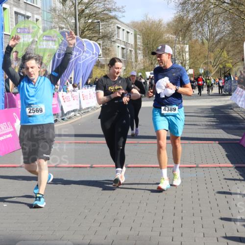 12.04.2026 - 45. Internationalen Wilhelmsburger Insellauf Strokosch-Dieckow http://msf.ph/oto/9464081 12.04.2026 10:54:55 Ziel 2569, 4389, 4390, 2701 meine-sportfotos.de