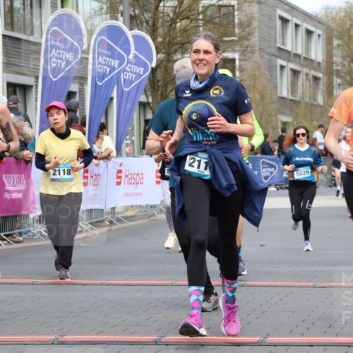 12.04.2026 - 45. Internationalen Wilhelmsburger Insellauf Strokosch-Dieckow http://msf.ph/oto/9464084 12.04.2026 13:15:33 Ziel 2110, 4695, 2815, 2785, 2043, 2118, 5755, 5029 meine-sportfotos.de