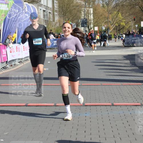12.04.2026 - 45. Internationalen Wilhelmsburger Insellauf Strokosch-Dieckow http://msf.ph/oto/9464087 12.04.2026 11:14:24 Ziel 3330, 2486 meine-sportfotos.de