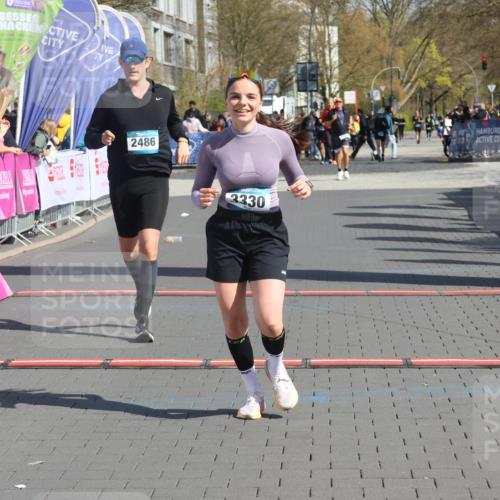12.04.2026 - 45. Internationalen Wilhelmsburger Insellauf Strokosch-Dieckow http://msf.ph/oto/9464093 12.04.2026 11:14:24 Ziel 3330, 2486 meine-sportfotos.de
