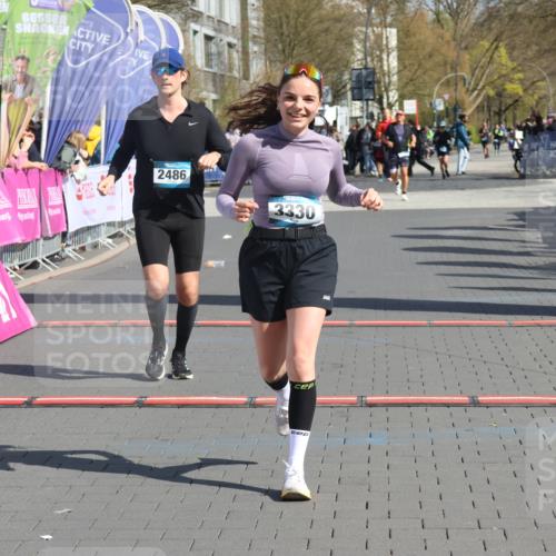 12.04.2026 - 45. Internationalen Wilhelmsburger Insellauf Strokosch-Dieckow http://msf.ph/oto/9464101 12.04.2026 11:14:24 Ziel 3330, 2486 meine-sportfotos.de