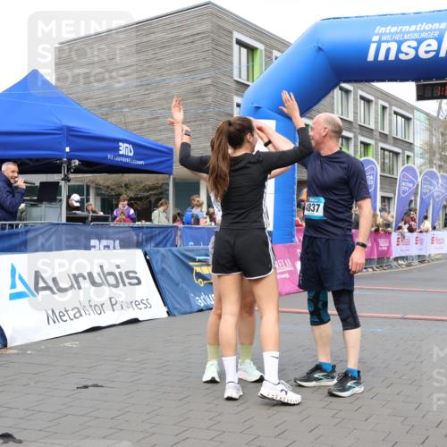 12.04.2026 - 45. Internationalen Wilhelmsburger Insellauf Strokosch-Dieckow http://msf.ph/oto/9464120 12.04.2026 13:15:29 Ziel 2110, 4695, 2815, 2785 meine-sportfotos.de