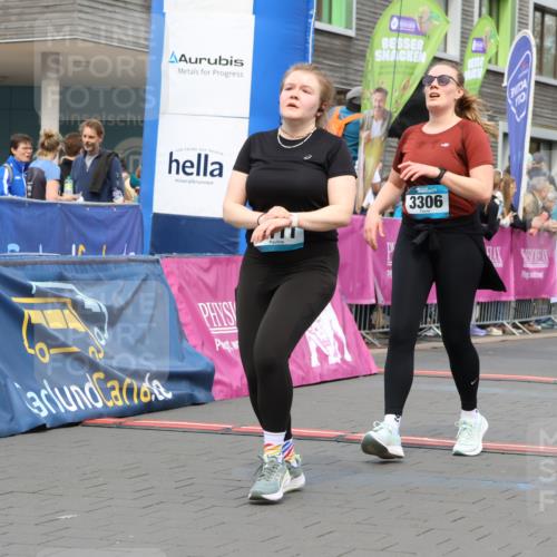 12.04.2026 - 45. Internationalen Wilhelmsburger Insellauf Strokosch-Dieckow http://msf.ph/oto/9464145 12.04.2026 13:15:19 Ziel 5156, 4111, 3306, 3328, 2772, 5348, 4837, 4838, 4669 meine-sportfotos.de