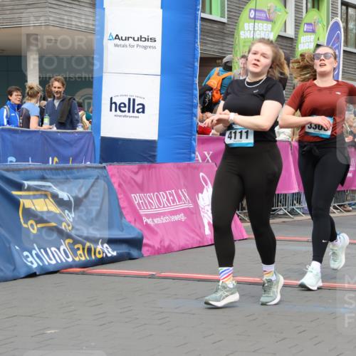 12.04.2026 - 45. Internationalen Wilhelmsburger Insellauf Strokosch-Dieckow http://msf.ph/oto/9464157 12.04.2026 13:15:19 Ziel 5156, 4111, 3306, 3328, 2772, 5348, 4837, 4838, 4669 meine-sportfotos.de