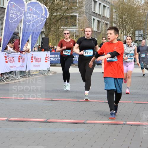 12.04.2026 - 45. Internationalen Wilhelmsburger Insellauf Strokosch-Dieckow http://msf.ph/oto/9464169 12.04.2026 13:15:16 Ziel 4418, 5156, 4111, 3306, 3328, 2772 meine-sportfotos.de