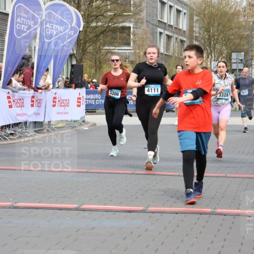 12.04.2026 - 45. Internationalen Wilhelmsburger Insellauf Strokosch-Dieckow http://msf.ph/oto/9464171 12.04.2026 13:15:16 Ziel 4418, 5156, 4111, 3306, 3328, 2772 meine-sportfotos.de