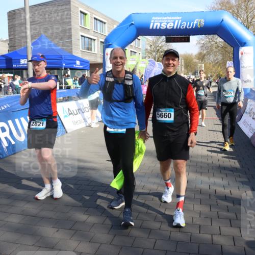 12.04.2026 - 45. Internationalen Wilhelmsburger Insellauf Strokosch-Dieckow http://msf.ph/oto/9464200 12.04.2026 10:55:30 Ziel 4585, 2324, 4636, 5006, 5333, 4056, 5334 meine-sportfotos.de