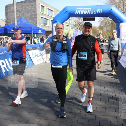 12.04.2026 - 45. Internationalen Wilhelmsburger Insellauf Strokosch-Dieckow http://msf.ph/oto/9464203 12.04.2026 10:55:30 Ziel 4585, 2324, 4636, 5006, 5333, 4056, 5334 meine-sportfotos.de