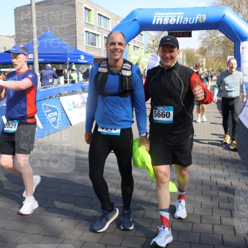 12.04.2026 - 45. Internationalen Wilhelmsburger Insellauf Strokosch-Dieckow http://msf.ph/oto/9464212 12.04.2026 10:55:30 Ziel 4585, 2324, 4636, 5006, 5333, 4056, 5334 meine-sportfotos.de