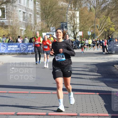 12.04.2026 - 45. Internationalen Wilhelmsburger Insellauf Strokosch-Dieckow http://msf.ph/oto/9464260 12.04.2026 10:55:59 Ziel 4714 meine-sportfotos.de