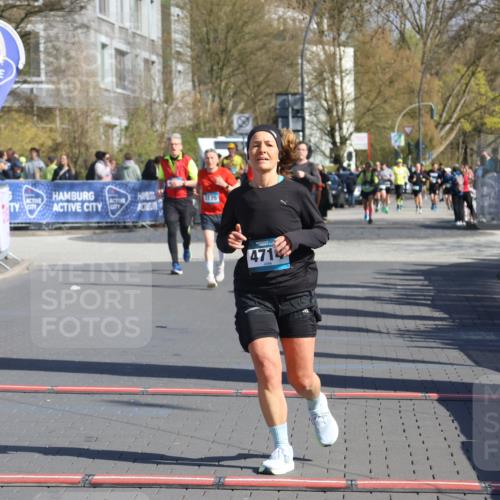 12.04.2026 - 45. Internationalen Wilhelmsburger Insellauf Strokosch-Dieckow http://msf.ph/oto/9464262 12.04.2026 10:55:59 Ziel 4714 meine-sportfotos.de