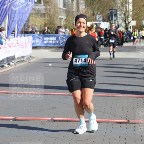 12.04.2026 - 45. Internationalen Wilhelmsburger Insellauf Strokosch-Dieckow http://msf.ph/oto/9464265 12.04.2026 10:56:00 Ziel 4714 meine-sportfotos.de