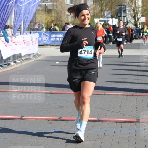 12.04.2026 - 45. Internationalen Wilhelmsburger Insellauf Strokosch-Dieckow http://msf.ph/oto/9464271 12.04.2026 10:56:00 Ziel 4714 meine-sportfotos.de