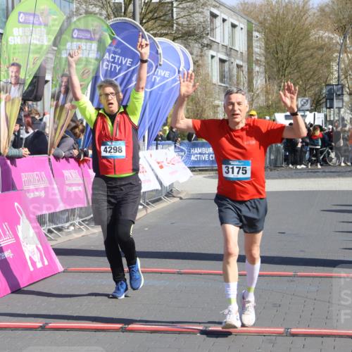 12.04.2026 - 45. Internationalen Wilhelmsburger Insellauf Strokosch-Dieckow http://msf.ph/oto/9464297 12.04.2026 10:56:06 Ziel 3175, 4298, 5557 meine-sportfotos.de