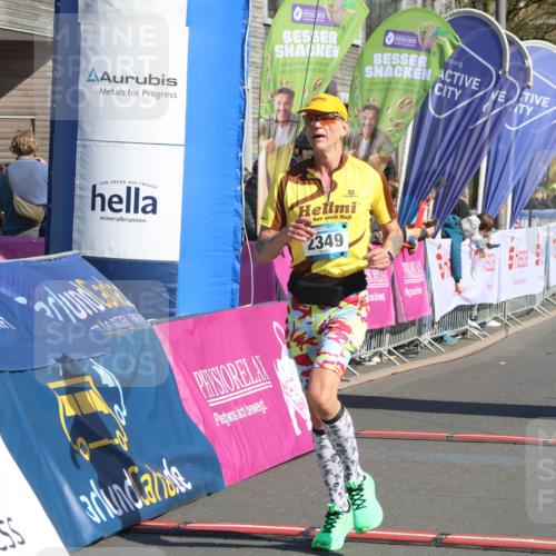 12.04.2026 - 45. Internationalen Wilhelmsburger Insellauf Strokosch-Dieckow http://msf.ph/oto/9464329 12.04.2026 10:56:13 Ziel 2349, 3118, 5822 meine-sportfotos.de