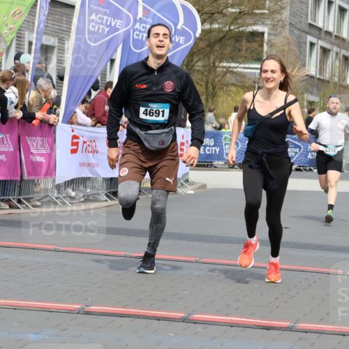 12.04.2026 - 45. Internationalen Wilhelmsburger Insellauf Strokosch-Dieckow http://msf.ph/oto/9464333 12.04.2026 13:14:32 Ziel 4716, 5318 meine-sportfotos.de