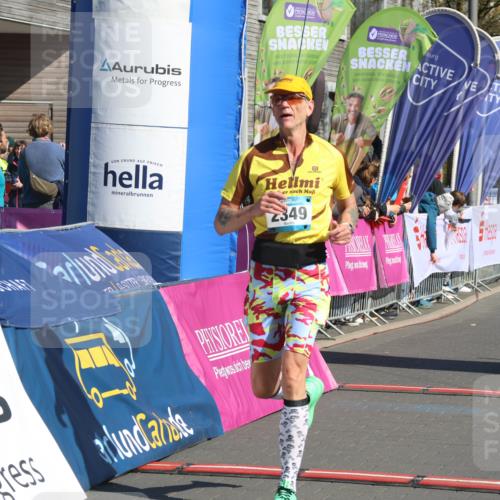 12.04.2026 - 45. Internationalen Wilhelmsburger Insellauf Strokosch-Dieckow http://msf.ph/oto/9464334 12.04.2026 10:56:13 Ziel 2349, 3118, 5822 meine-sportfotos.de