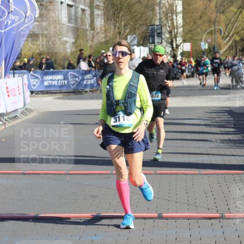 12.04.2026 - 45. Internationalen Wilhelmsburger Insellauf Strokosch-Dieckow http://msf.ph/oto/9464349 12.04.2026 10:56:15 Ziel 2349, 3118, 5822 meine-sportfotos.de