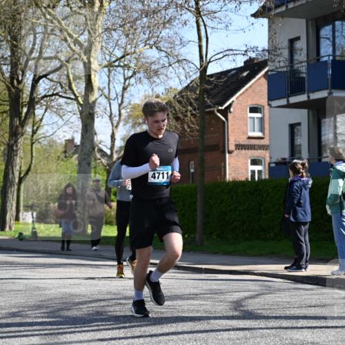 12.04.2026 - 45. Internationalen Wilhelmsburger Insellauf J. Mangold http://msf.ph/oto/9464378 12.04.2026 10:54:43 Ziel 4687, 3818, 4711, 2088, 5660, 5317, 2821, 2855, 4585, 2324, 4636, 5006, 5333, 4056, 5334, 4197, 4197, 5747, 5773, 5835, 5268, 4500 meine-sportfotos.de