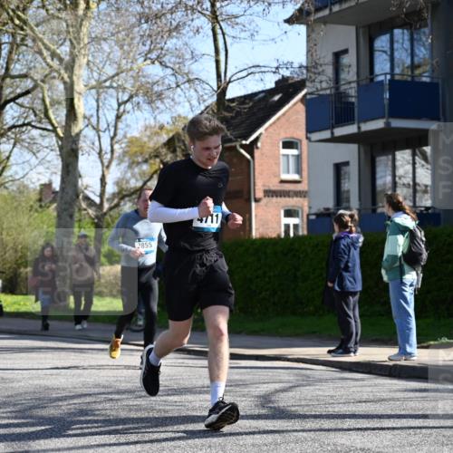 12.04.2026 - 45. Internationalen Wilhelmsburger Insellauf J. Mangold http://msf.ph/oto/9464381 12.04.2026 10:54:43 Ziel 4687, 3818, 4711, 2088, 5660, 5317, 2821, 2855, 4585, 2324, 4636, 5006, 5333, 4056, 5334, 4197, 4197, 5747, 5773, 5835, 5268, 4500 meine-sportfotos.de