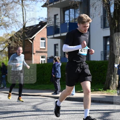 12.04.2026 - 45. Internationalen Wilhelmsburger Insellauf J. Mangold http://msf.ph/oto/9464394 12.04.2026 10:54:44 Ziel 4687, 3818, 4711, 2088, 5660, 5317, 2821, 2821, 2855, 4585, 2324, 4636, 5006, 5333, 4056, 5334, 4197, 5747, 5773, 5835, 5268, 4500 meine-sportfotos.de