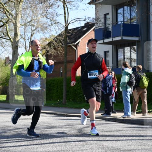 12.04.2026 - 45. Internationalen Wilhelmsburger Insellauf J. Mangold http://msf.ph/oto/9464411 12.04.2026 10:54:50 Ziel 4687, 3818, 4711, 2088, 5660, 5317, 2821, 2855, 4585, 2324, 4636, 5006, 4636, 5006, 5333, 4056, 5334, 4197, 5747, 5773, 5835, 5268, 4500 meine-sportfotos.de