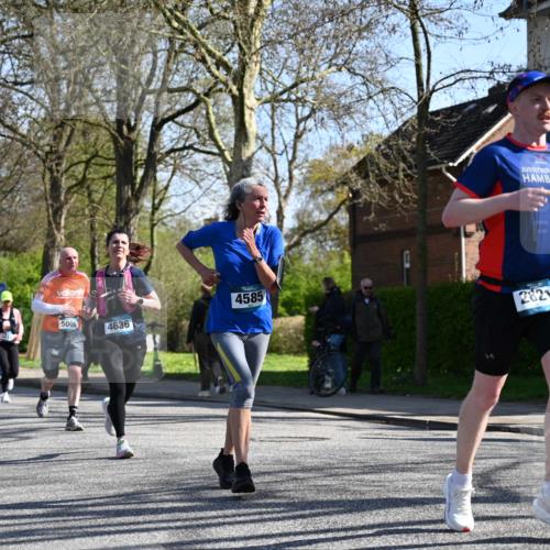 12.04.2026 - 45. Internationalen Wilhelmsburger Insellauf J. Mangold http://msf.ph/oto/9464452 12.04.2026 10:54:58 Ziel 2088, 5660, 5317, 2821, 2855, 4585, 2324, 4636, 5006, 5333, 4056, 5334, 4197, 5747, 5773, 5835, 5268, 4500, 4714 meine-sportfotos.de