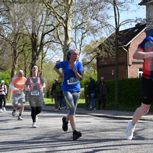 12.04.2026 - 45. Internationalen Wilhelmsburger Insellauf J. Mangold http://msf.ph/oto/9464453 12.04.2026 10:54:59 Ziel 2088, 5660, 5317, 2821, 2855, 4585, 2324, 4636, 5006, 5333, 4056, 5334, 4197, 5747, 5773, 5835, 5268, 4500, 4714 meine-sportfotos.de