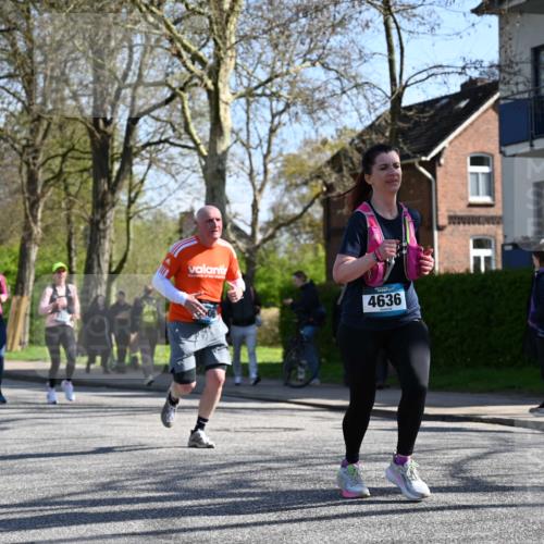 12.04.2026 - 45. Internationalen Wilhelmsburger Insellauf J. Mangold http://msf.ph/oto/9464472 12.04.2026 10:55:00 Ziel 2088, 5660, 5317, 2821, 2855, 4585, 2324, 4636, 5006, 5333, 4056, 5334, 4197, 5747, 5773, 5835, 5268, 4500, 4714 meine-sportfotos.de