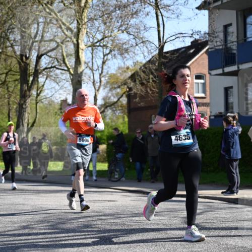 12.04.2026 - 45. Internationalen Wilhelmsburger Insellauf J. Mangold http://msf.ph/oto/9464474 12.04.2026 10:55:00 Ziel 2088, 5660, 5317, 2821, 2855, 4585, 2324, 4636, 5006, 5333, 4056, 5334, 4197, 5747, 5773, 5835, 5268, 4500, 4714 meine-sportfotos.de