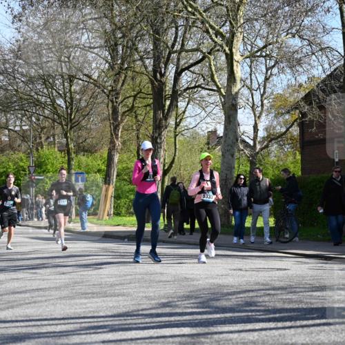 12.04.2026 - 45. Internationalen Wilhelmsburger Insellauf J. Mangold http://msf.ph/oto/9464480 12.04.2026 10:55:01 Ziel 5660, 5317, 2821, 2855, 4585, 2324, 4636, 5006, 5333, 4056, 5334, 4197, 5747, 5747, 5773, 5835, 5268, 4500, 4714, 3175 meine-sportfotos.de